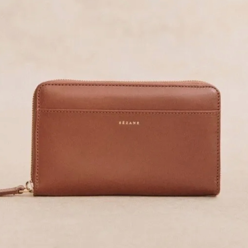 Sezane Victoria leather wallet